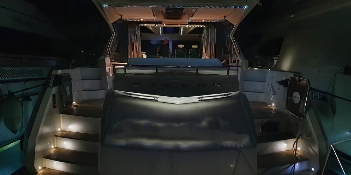 Продается моторная яхта Galeon 700 Skydeck